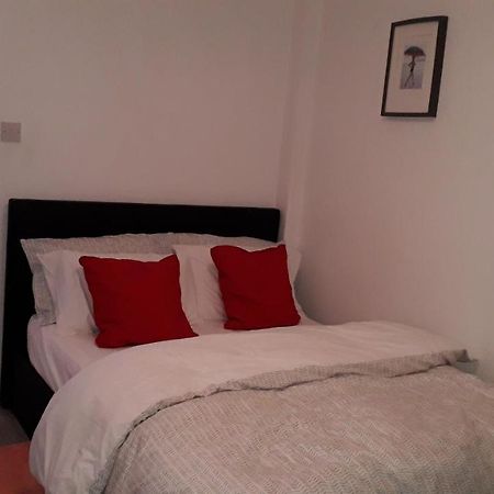 Cosy London Holiday Home Екстер'єр фото